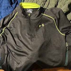 Under armour long sleeve 2 xl light weight heat gear 1/4 zip